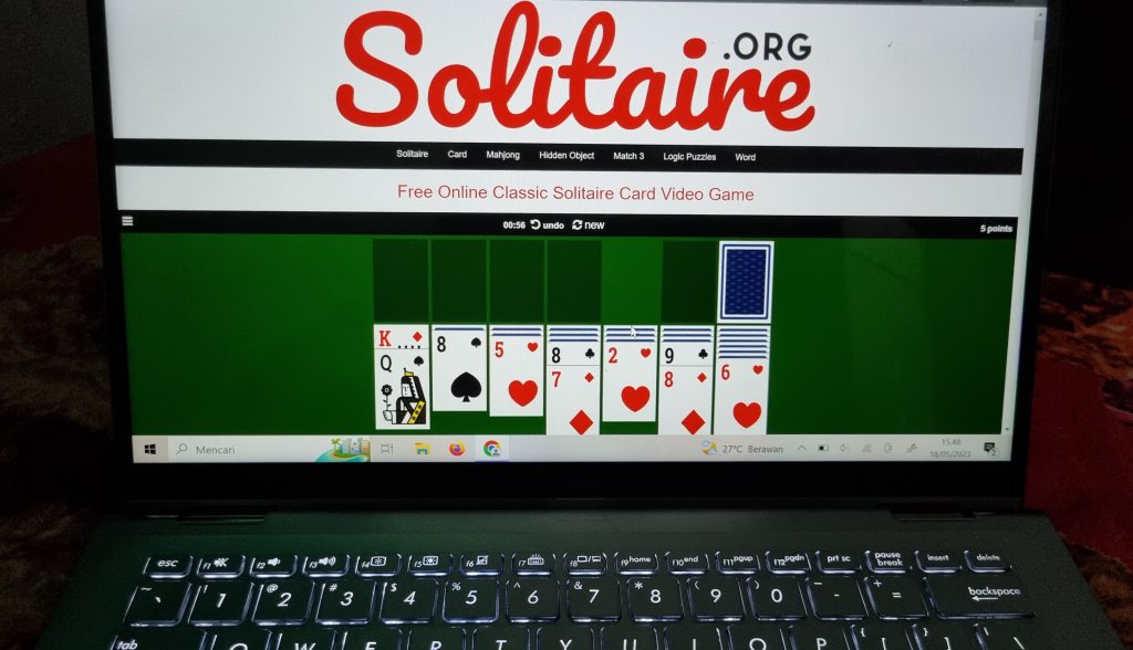 Manfaat bermain game solitaire 