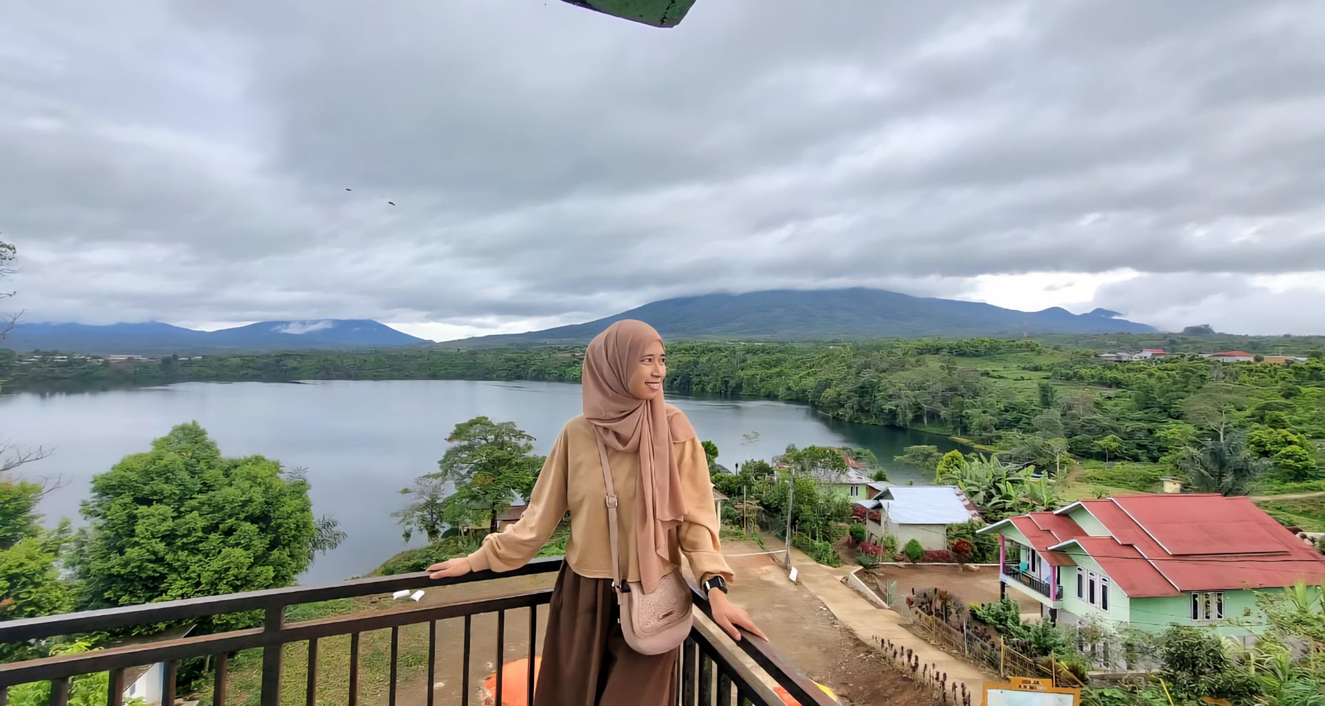 keindahan danau pauh dimana